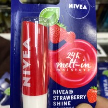 Son dưỡng ẩm Nivea dâu tâu