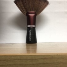 Chổi phủi cán dài Tony & Guy